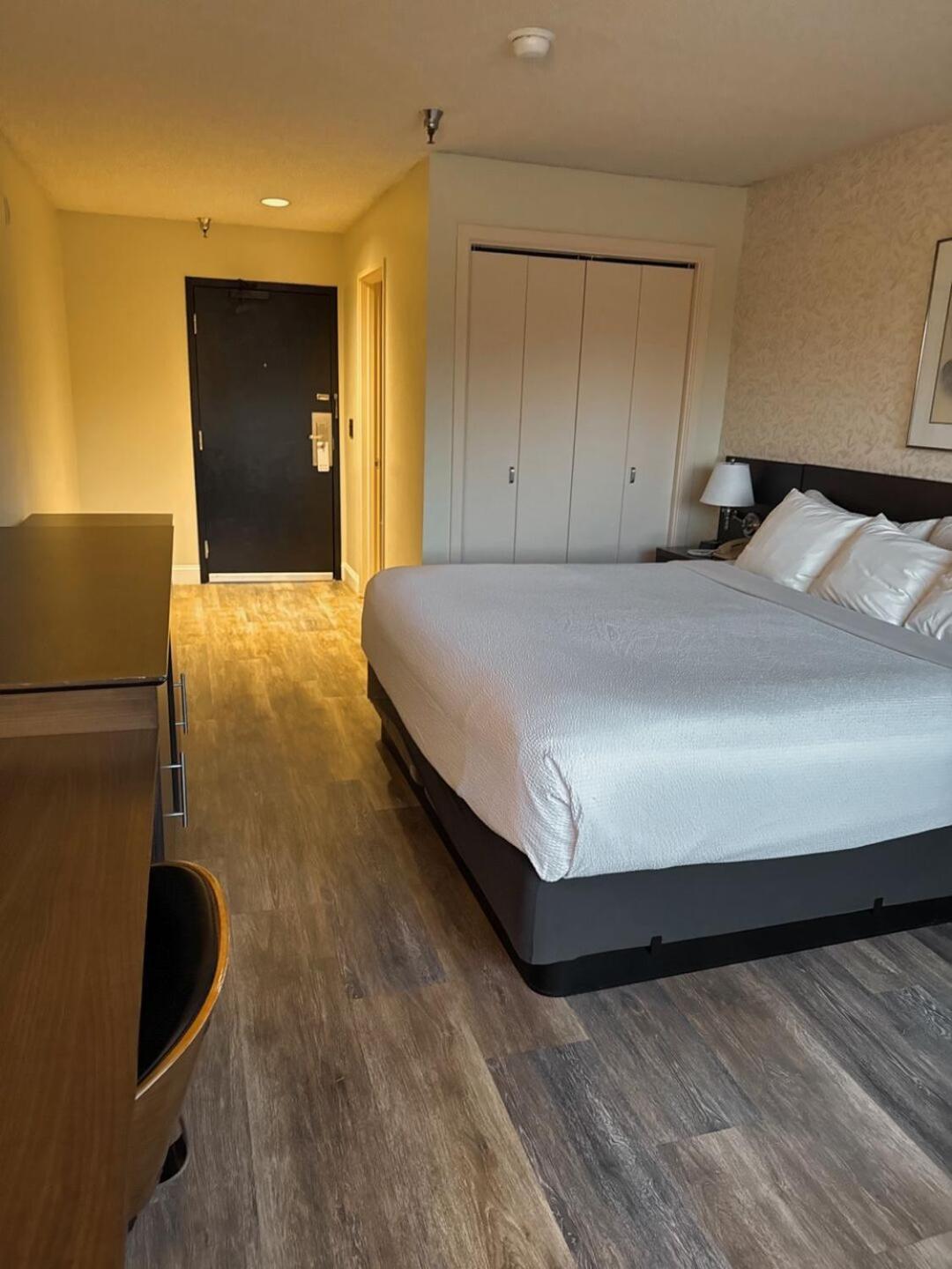 Hotel International Линуд Екстериор снимка