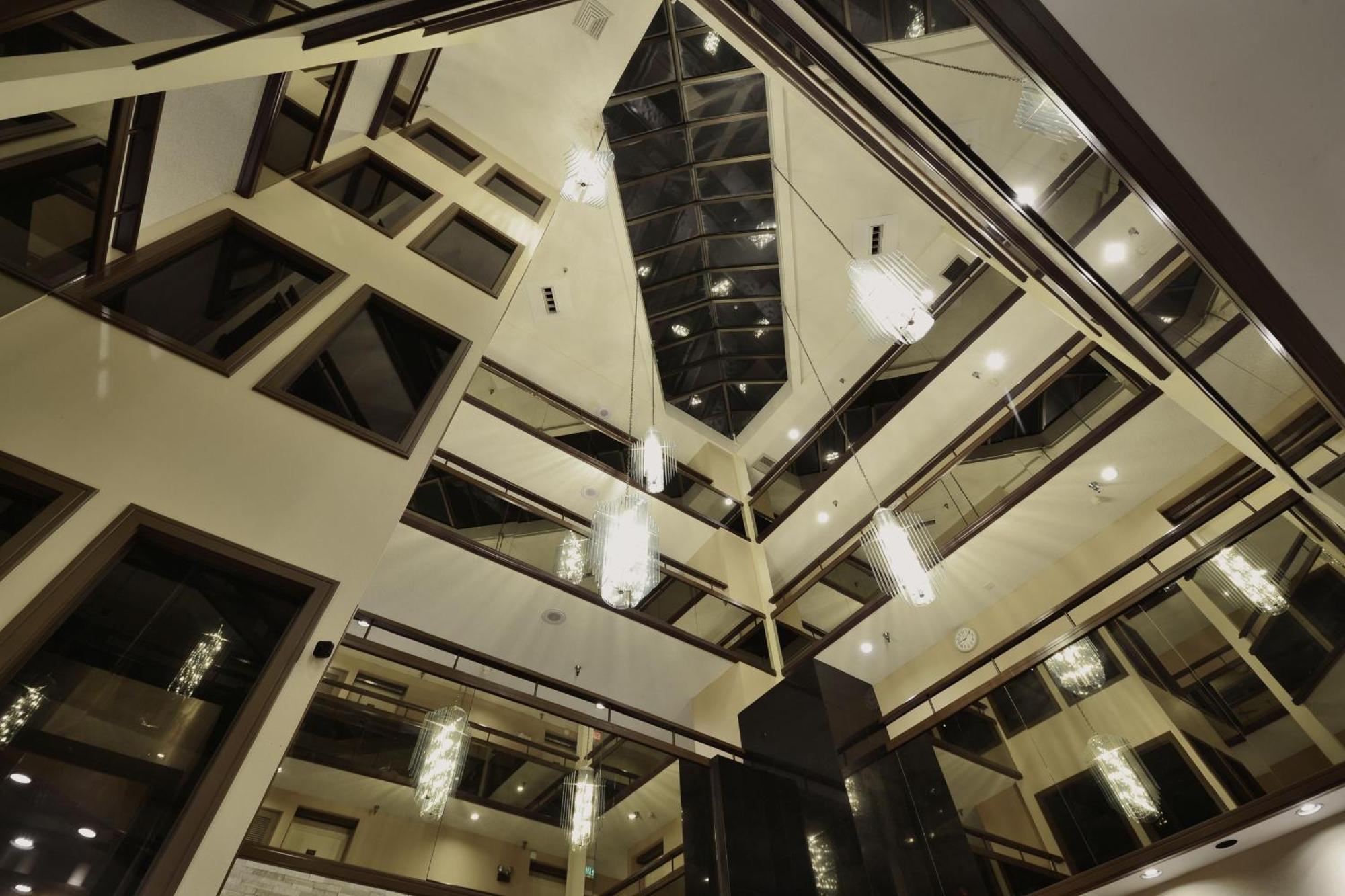 Hotel International Линуд Екстериор снимка